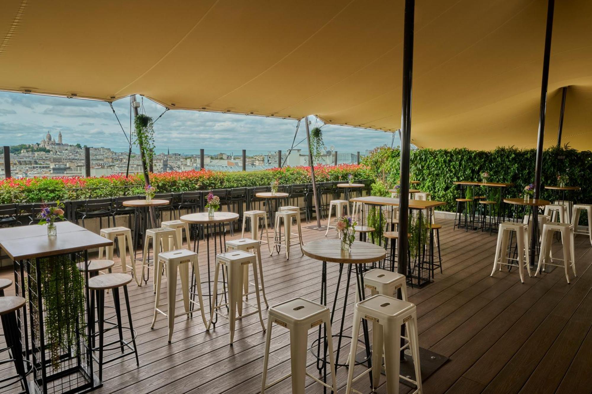 Hostel Generator Paris